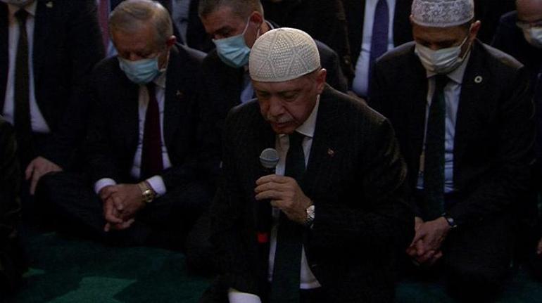 Son dakika... Ayasofya Camiinde tarihi gün 86 yıl sonra ilk namaz...