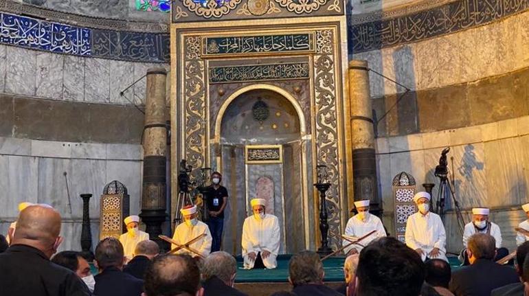 Son dakika... Bakan Albayraktan Ayasofya Camii paylaşımı