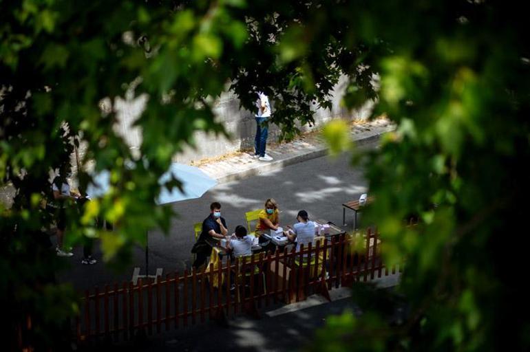Avrupayı yeniden kasıp kavuruyor Koronavirüste ikinci dalga başladı