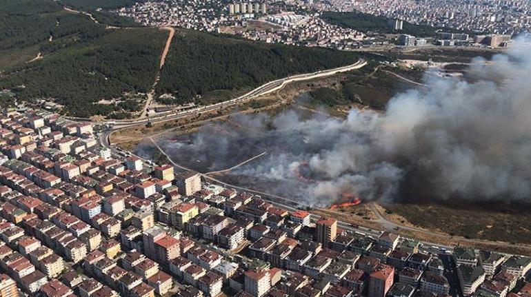 Son dakika... İstanbulda askeri alandaki yangın kontrol altına alındı