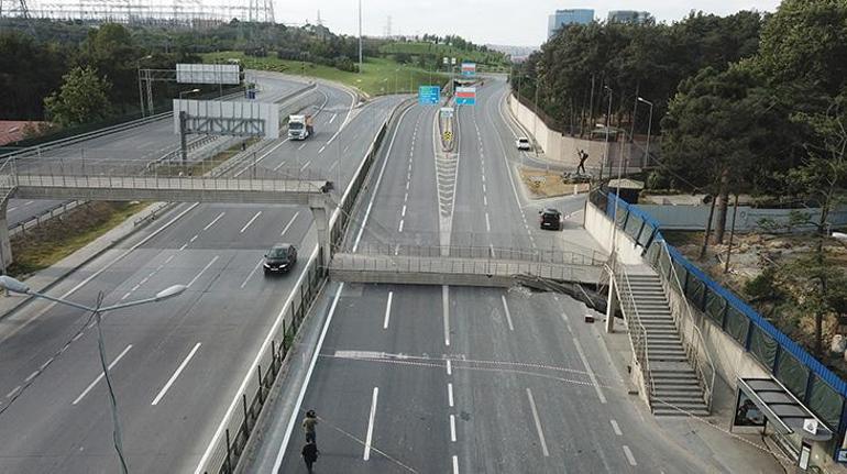 Son dakika... İstanbulda üst geçit çöktü TEM Bağlantı Yolu kapandı