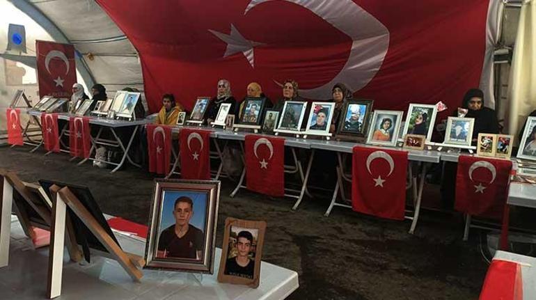 Diyarbakırda HDP önündeki evlat nöbetinde 1 yıl geride kaldı