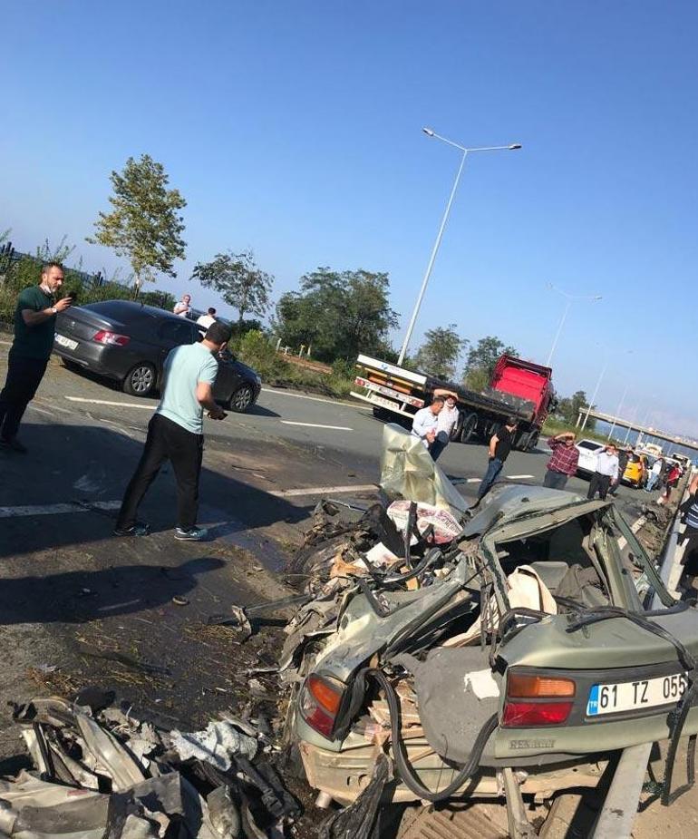 Çok feci kaza Otomobil hurdaya döndü