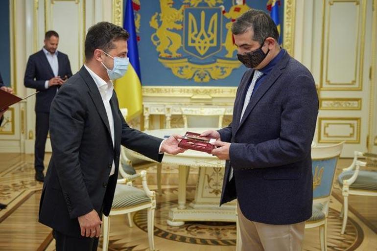 Ukraynadan Baykar Genel Müdürü Bayraktara devlet nişanı