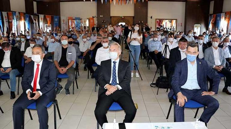 Cumhurbaşkanlığı YİK Üyesi Şahin, AK Parti Safranbolu İlçe Kongresinde konuştu