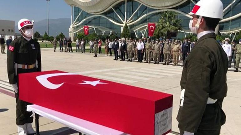 Son dakika: İdlibden acı haber Tuğgeneral Sezgin Erdoğan rahatsızlanarak şehit oldu