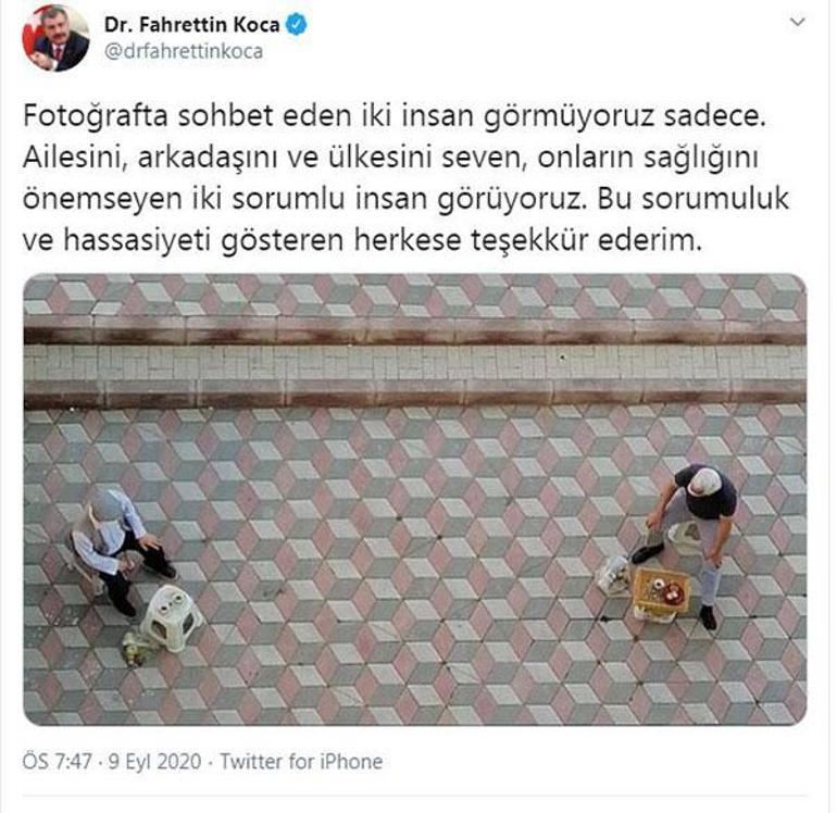 Bakan Kocanın paylaştığı fotoğraftaki emekliler: Gençlerimiz virüsü bulaştırmasın