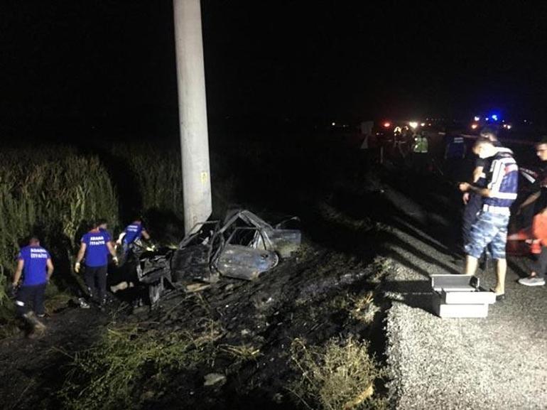 Adanada feci kaza Otomobil alev alev yandı