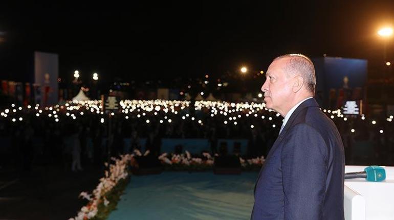 Son dakika... Cumhurbaşkanı Erdoğandan Macrona İnsanlık dersi veremezsiniz dedi ve ekledi: Biz sizi Cezayirden tanıyoruz