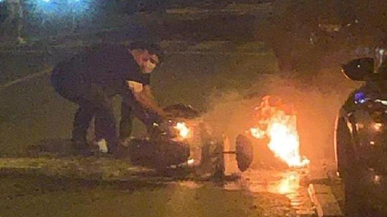 Elektrikli bisikletin yedek bataryası patladı Sürücü son anda kurtuldu