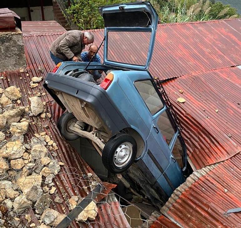 Akılalmaz kaza Evin çatısına düştü