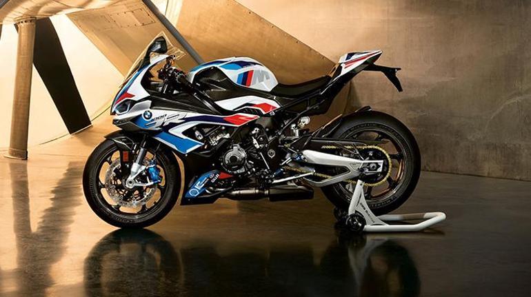 BMW M 1000 RR Türkiye yollarına çıkacak
