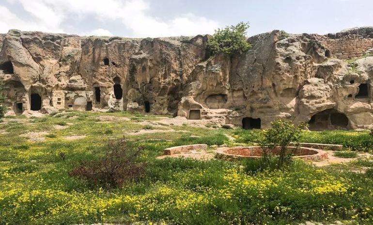 Niğde’de Saklı Hazine: Gümüşler Manastırı