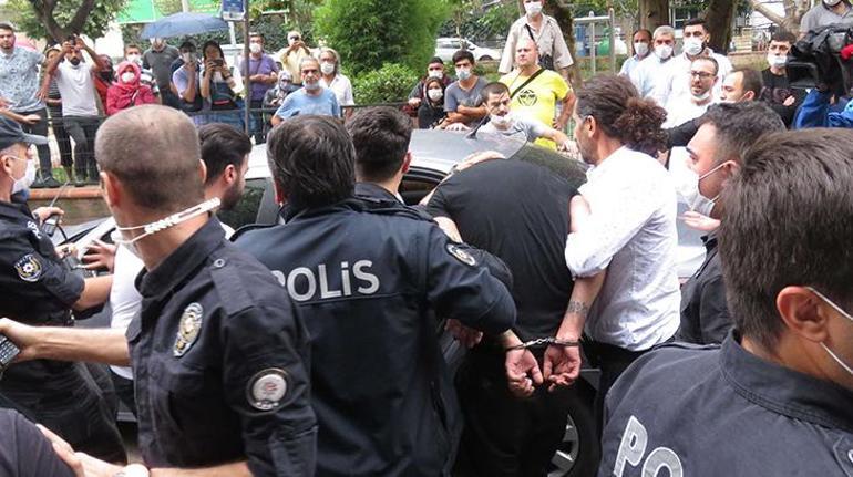 Yer: Kadıköy Saklandığı apartmandan çıkarıldı, gören saldırdı