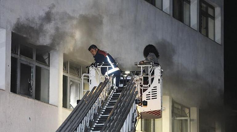 Ankarada hastane yangını Hastalar tahliye edildi