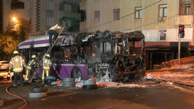 Beykozda otobüs alev alev yandı