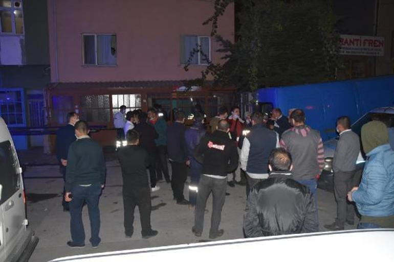 Fleks makinesi boynunu kesen işçi, öldü