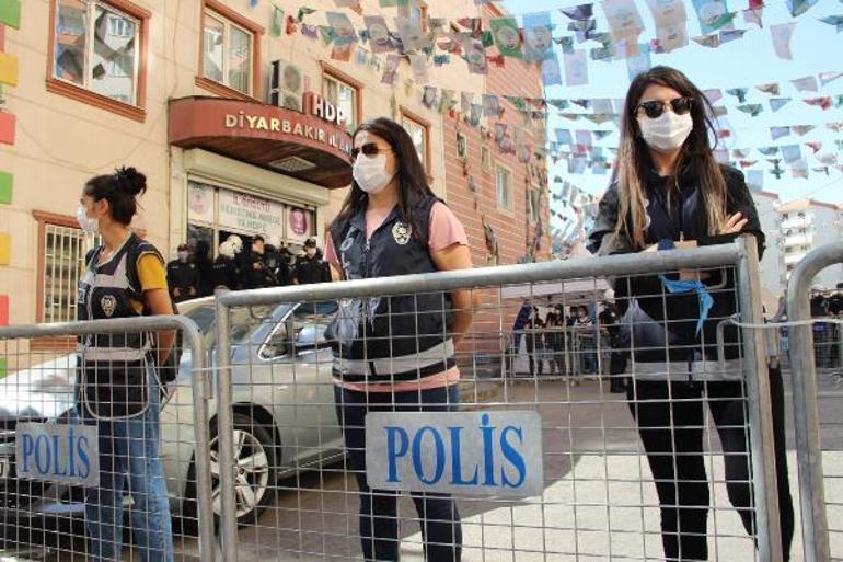 Son dakika... HDP Diyarbakır il eş başkanları gözaltına alındı