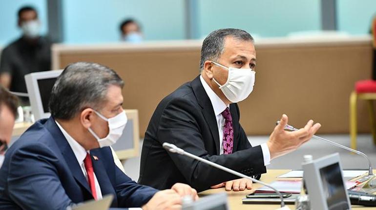 Bakan Koca paylaştı Bilim Kurulu toplantılarında bir ilk