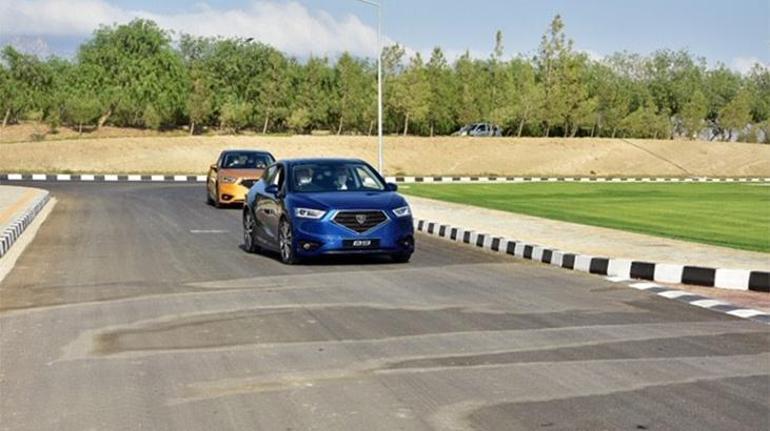 Ersin Tatar KKTC’nin yerli otomobili ile test sürüşü yaptı