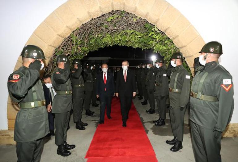 Cumhurbaşkanı Erdoğan, KKTC Cumhurbaşkanı Tatar ile görüştü