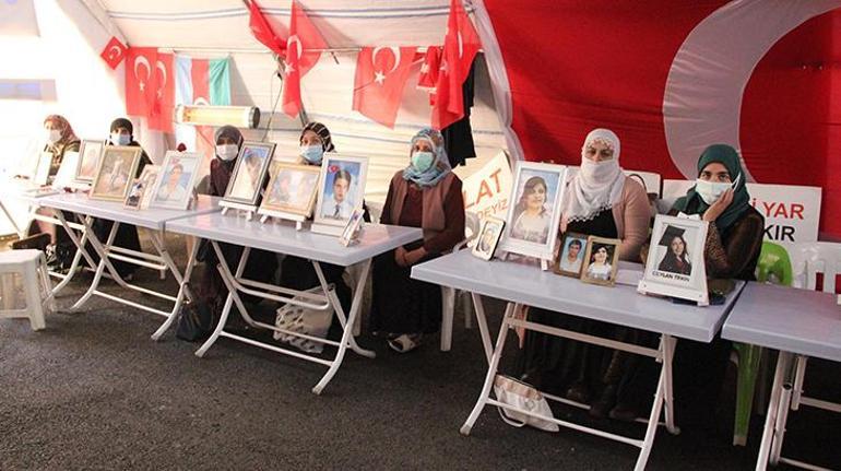 Evlat nöbeti tutan anne: Kızımın öğretmen olma hayalini çaldılar