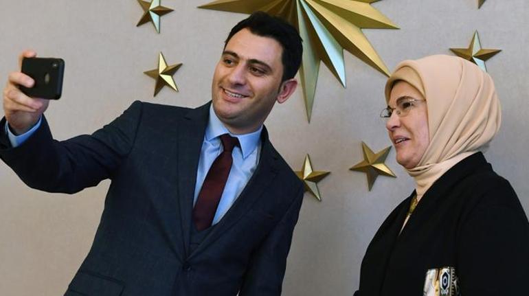 Emine Erdoğan, öğretmenlerle bir araya geldi