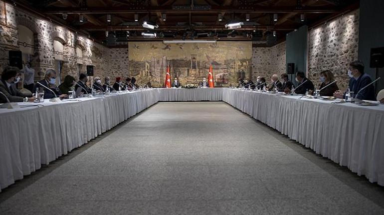 Gül ve Kalın, azınlık cemaatlerinin temsilcileriyle buluştu