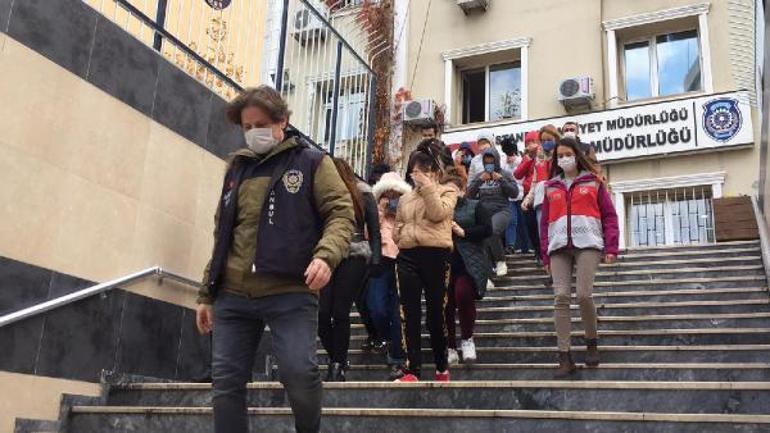 Son dakika... Başında 5 kadının bulunduğu fuhuş çetesine baskın Yasağa göre tarife