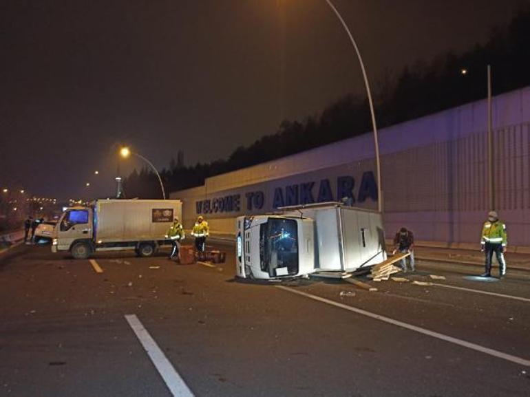 Alkollü sürücü ekmek yüklü kamyonete çarptı: 2 ölü, 2 yaralı...