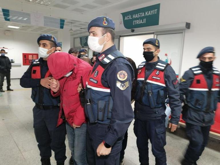 Trafikte dehşet Oğlunu dövüp babasını öldürdüler