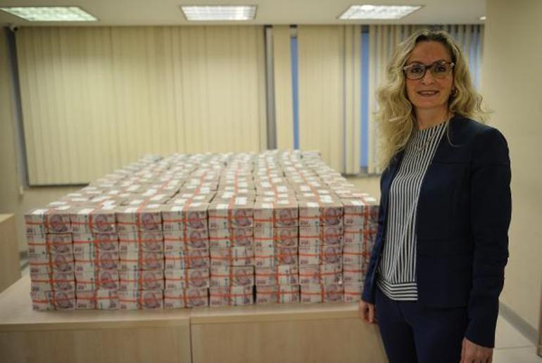 Son Dakika: Milli Piyango tarihinin en büyük ikramiyesi sergilendi... Çekiliş sonuçları ne zaman açıklanacak
