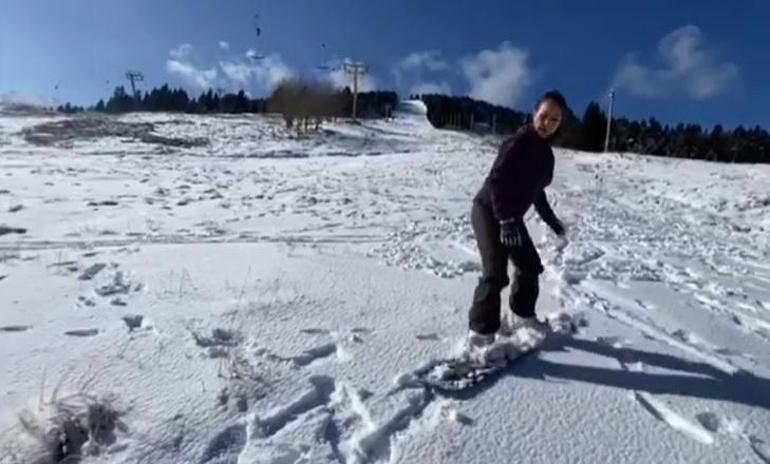 Hülya Avşar, Uludağda kayak yaptı