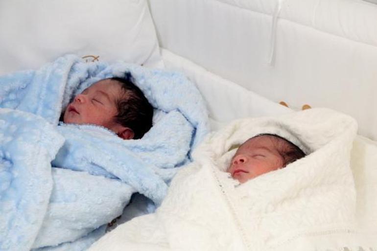 Koronavirüsü yendikten 3 gün sonra ikiz bebek dünyaya getirdi