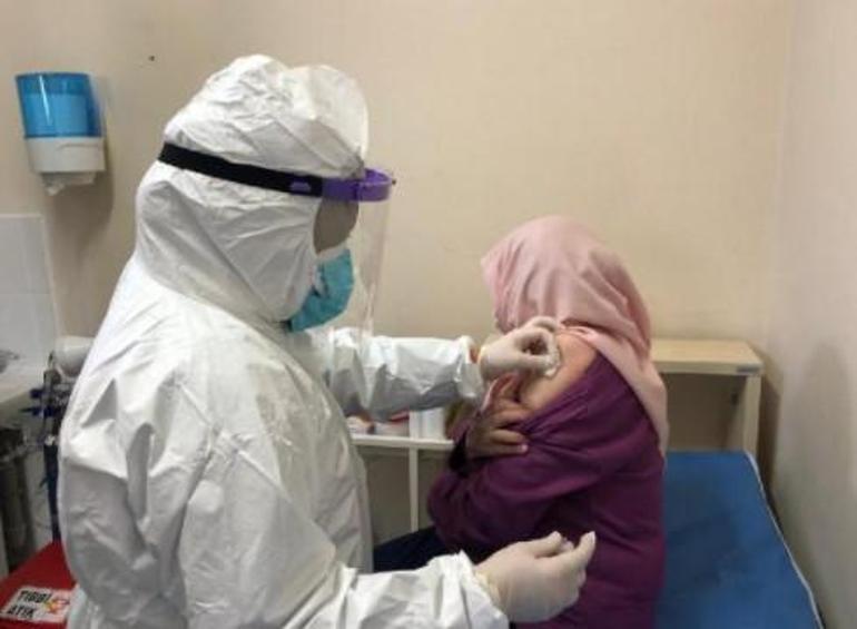 Son dakika... Türkiyede koronavirüse karşı aşılamada 2. perde Resmen başladı