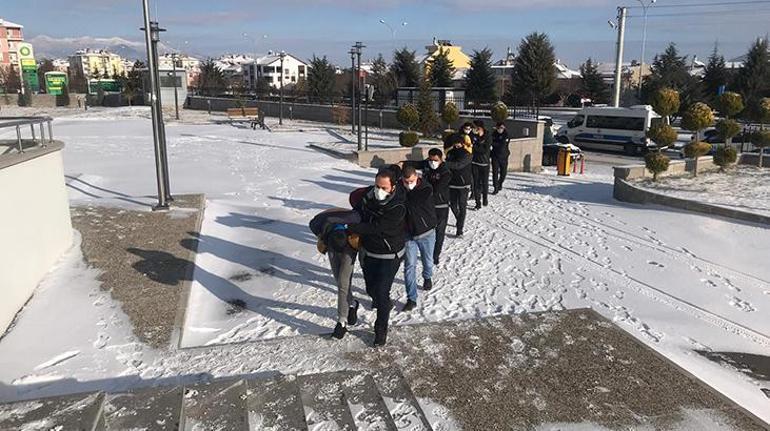 Şantajla fuhuşa zorluyorlardı Flaş gelişme