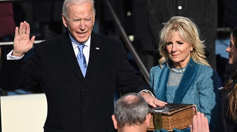 Bidenın el bastığı İncille ilgili çarpıcı detay