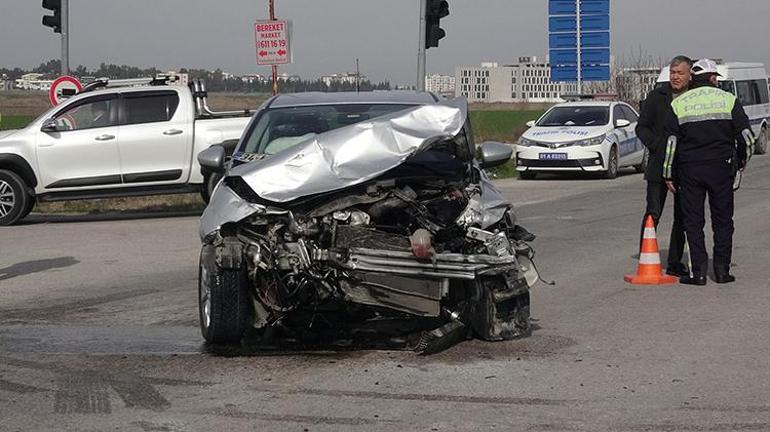 Adanada feci kaza Ölü ve yaralılar var