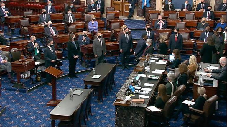 Trumpa yönelik azil maddesi Senatoya resmen iletildi