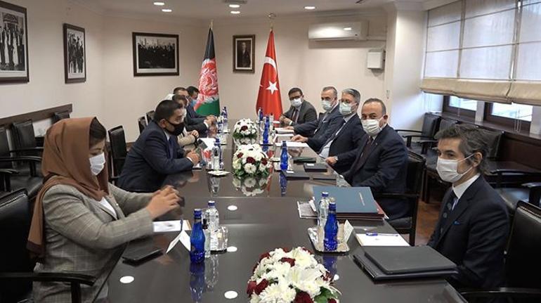 Bakan Çavuşoğlu, Afganistan Ulaştırma Bakanı Zeki ile görüştü