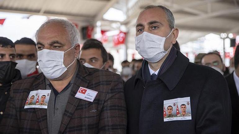Gara şehitlerine veda... Müslüm Altıntaş ve Adil Kabaklı toprağa verildi