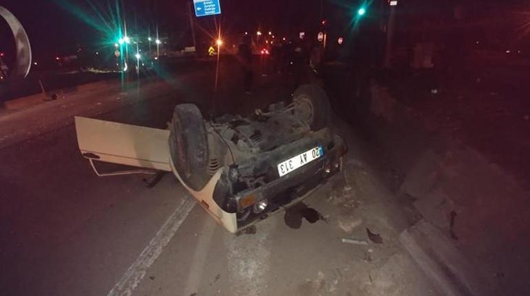 Feci kaza Otomobil ikiye bölündü