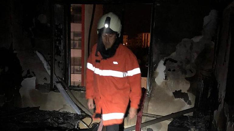 Korku dolu anlar Yanan otelin penceresinden atladı