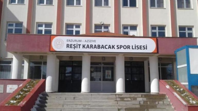 Milli güreşçi Reşit Karabacakın ismi spor lisesinde yaşatılacak