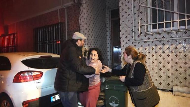 Apartman dairesinde can pazarı Binada mahsur kalanlar kurtarıldı