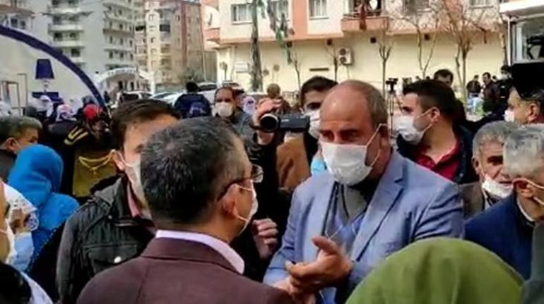 Son dakika... Evlat nöbetindeki ailelerden CHP heyetine tepki: Geç kaldınız