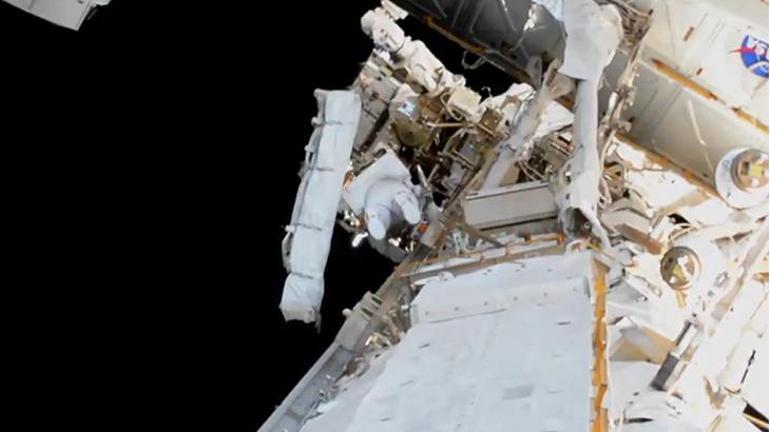 Astronotlar uzay yürüyüşüne çıktı