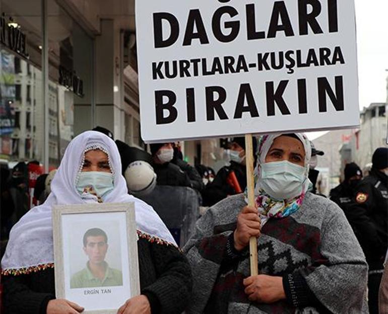 Vanda evlat nöbetine katılan aileler: HDP olmasa PKK da olmaz