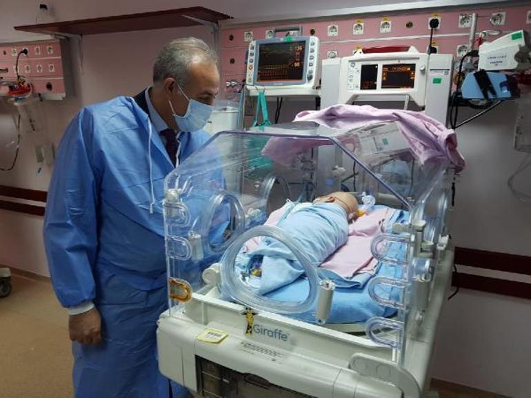 Kalp krizi geçiren bebeği Ankaraya ininceye kadar bırakmadı