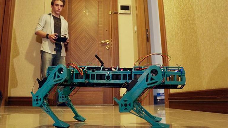 Eskişehirli öğrenci Boston Dynamics ilhamlı robot köpek geliştirdi